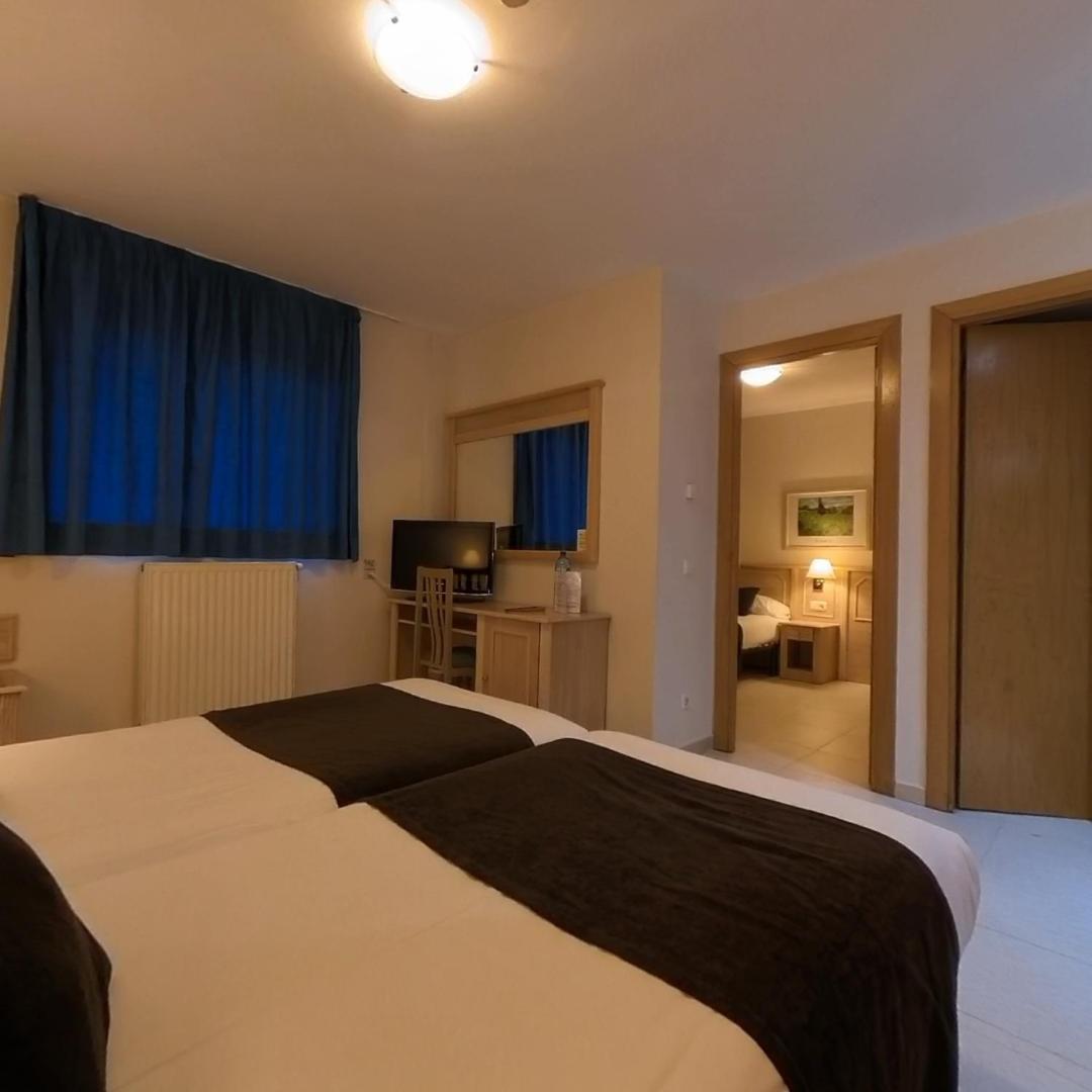 Hotel Cubil Pas De La Casa Exteriör bild