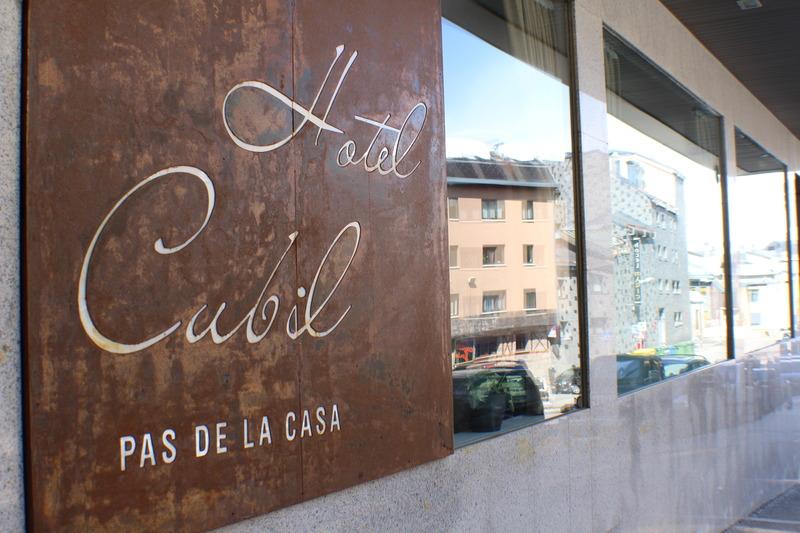 Hotel Cubil Pas De La Casa Exteriör bild